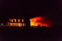 Bei Eintreffen der ersten Kräfte standen weite Teile des Gebäudes bereits in Flammen.