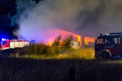 Einsatzfahrzeuge vor Ort.