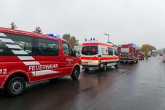 Während der Löscharbeiten blieb die Weserstraße komplett gesperrt.