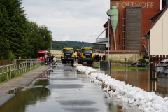 Ein Notdeich aus Sandsäcken wurde errichtet.