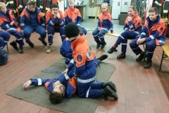 Auch die stabile Seitenlage gelehrt