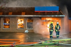 Mit 245 Einsätzen konnte die Ortsfeuerwehr Verden auf ein sehr einsatzreiches Jahr zurückblicken (Foto: Brand eines Supermarktes im April 2017).