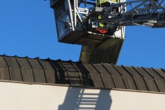 Einsatzstelle Wall, Einsatz der Drehleiter