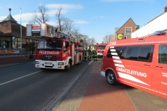 Einsatzstelle Wall, Einsatzfahrzeuge vor Ort