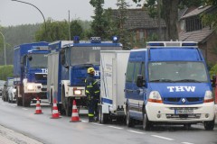Neben diversen Ortsfeuerwehren, war auch der THW OV Verden als Teil der Stadtverdener Gefahrgutgruppe vor Ort.