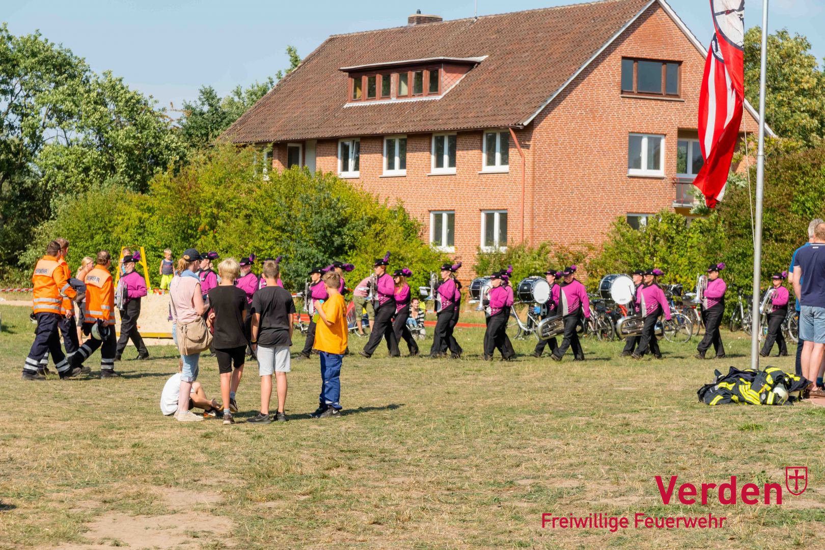 Die FMC-Showband der Feuerwehr Verden war ebenfalls Teil eines bunten Rahmenprogrammse.