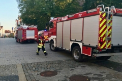 Gasaustritt in der Fußgängerzone - Einsatzfahrzeuge vor Ort.