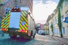 Einsatzfahrzeug in der Ritterstraße.