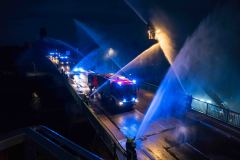 Empfang der Nienburger Kräfte an der Allerbrücke in Verden.