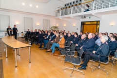 Stadtbrandmeister Peter Schmidt und sein Stellvertreter Mario Rosebrock berichteten Vertretern aller acht Ortsfeuerwehren sowie von Stadtrat und -verwaltung über den Stand und die Zukunft der Stadtfeuerwehr Verden.