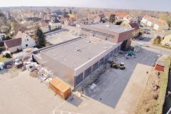 07. April - Blick aus luftiger Höhe auf den Neubau.