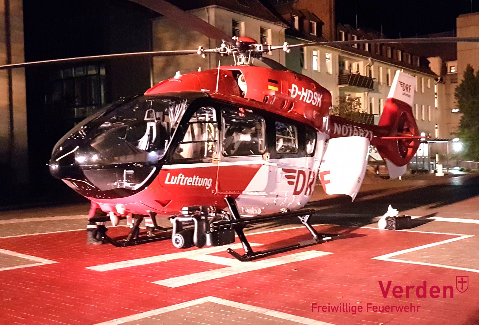 Der Rettungshubschrauber "Christoph Niedersachsen" am Verdener Krankenhaus.