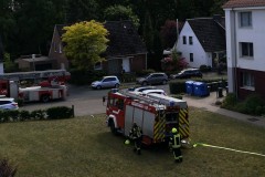 Einsatzfahrzeuge an der Einsatzstelle Fuhrenkamp.