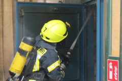 Brandbekämpfung unter Atemschutz.