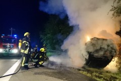 Löscharbeiten unter Atemschutz.