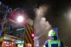 Auch die Drehleiter kam zum Einsatz.