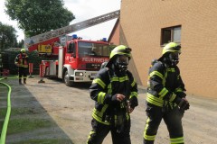 Einsatzkräfte am Brunnenweg.