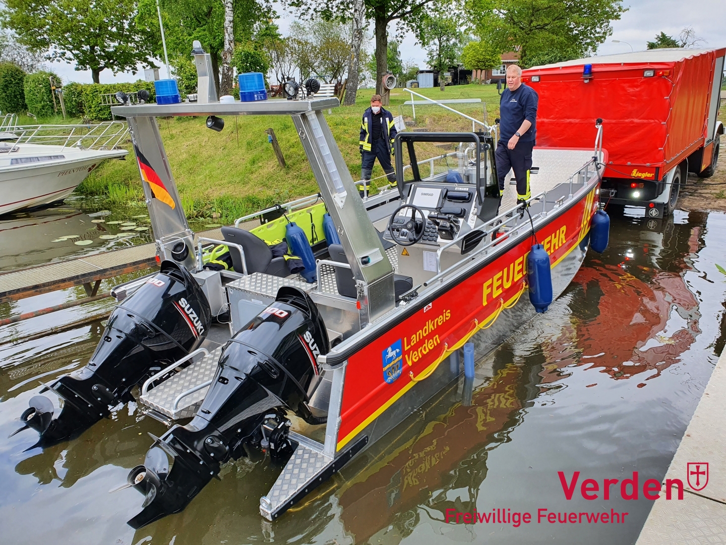 Das MZB wird zu Wasser gebracht.
