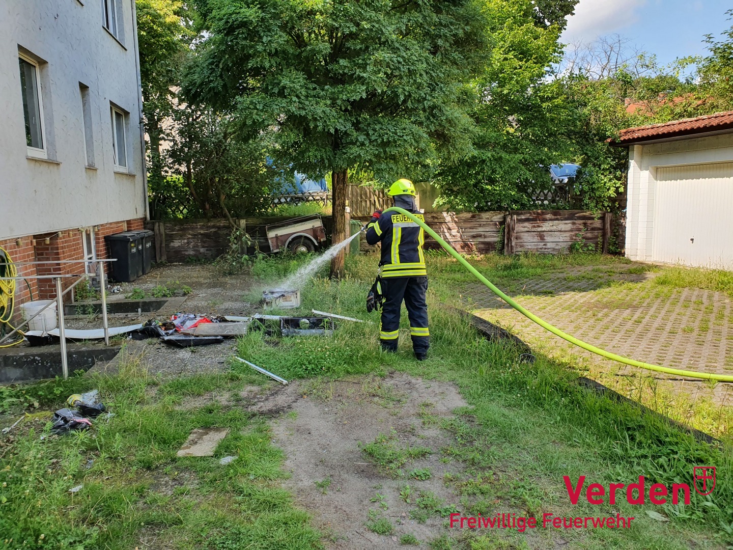 Löscharbeiten.