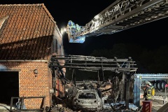 Die Drehleiter der Ortsfeuerwehr Verden im Einsatz.