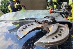 Der Schwerpunkt der Verkehrsunfallrettung: Die Rettungsschere sowie...