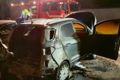 Der PKW brannte im Heckbereich vollständig aus.