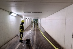 Einsatzmaßnahmen in einem Tunnel.