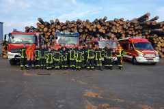 Gruppenfoto beider Ortsfeuerwehren.