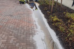 Auslaufendes Hydrauliköl musste gebunden werden.