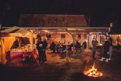 Adventlicher Budenzauber in Hönisch-Hutbergen.