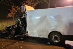Der verunfallte Kleintransporter