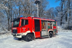 Das LF 10 im Schneetreiben.