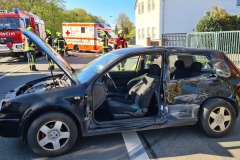 Der verunfallte PKW auf der Bremer Straße.