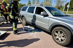 Dieselkraftstoff tritt aus dem PKW aus.
