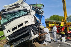 Anschließend konnte aus den Tanks der Kraftstoff abgesaugt werden.