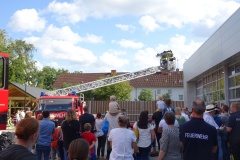 Vorstellung der Einsatzmöglichkeiten der Drehleiter.