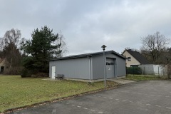 Die neue Unterstellhalle für historische Löschgeräte.