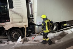 Mit Bindemittel wurde ein Eindringen des Kraftstoff verhindert.