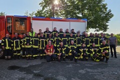 Gruppenfoto der teilgenommenen Einsatzkräfte.