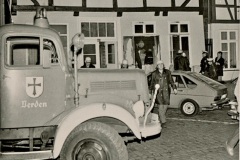 1977: Feuer in der großen Straße.