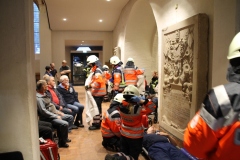 Sammelstelle für die Heimbewohner und Verletztendarsteller in der Johanniskirche.