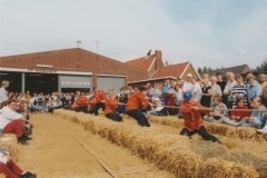 Bilder einer Feuerwehrpartnerschaft: Fast schon legendär, die Tauziehwettberwerbe in den 90'ern in Warwisch.