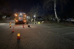 Grundlagenausbildung Ausleuchten und Absichern von Einsatzstellen.