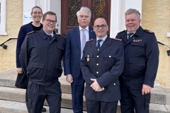 Feierliche Ernennung mit Abteilungsleiterin Feuerwehr Wiebke Held-Witte, Ole Langer stellv. Stadtbrandmeister, Lutz Brockmann Bürgermeister der Stadt Verden, Torben Voigt stellv. Stadtbrandmeister, Peter Schmidt Stadtbrandmeister (v.l.).