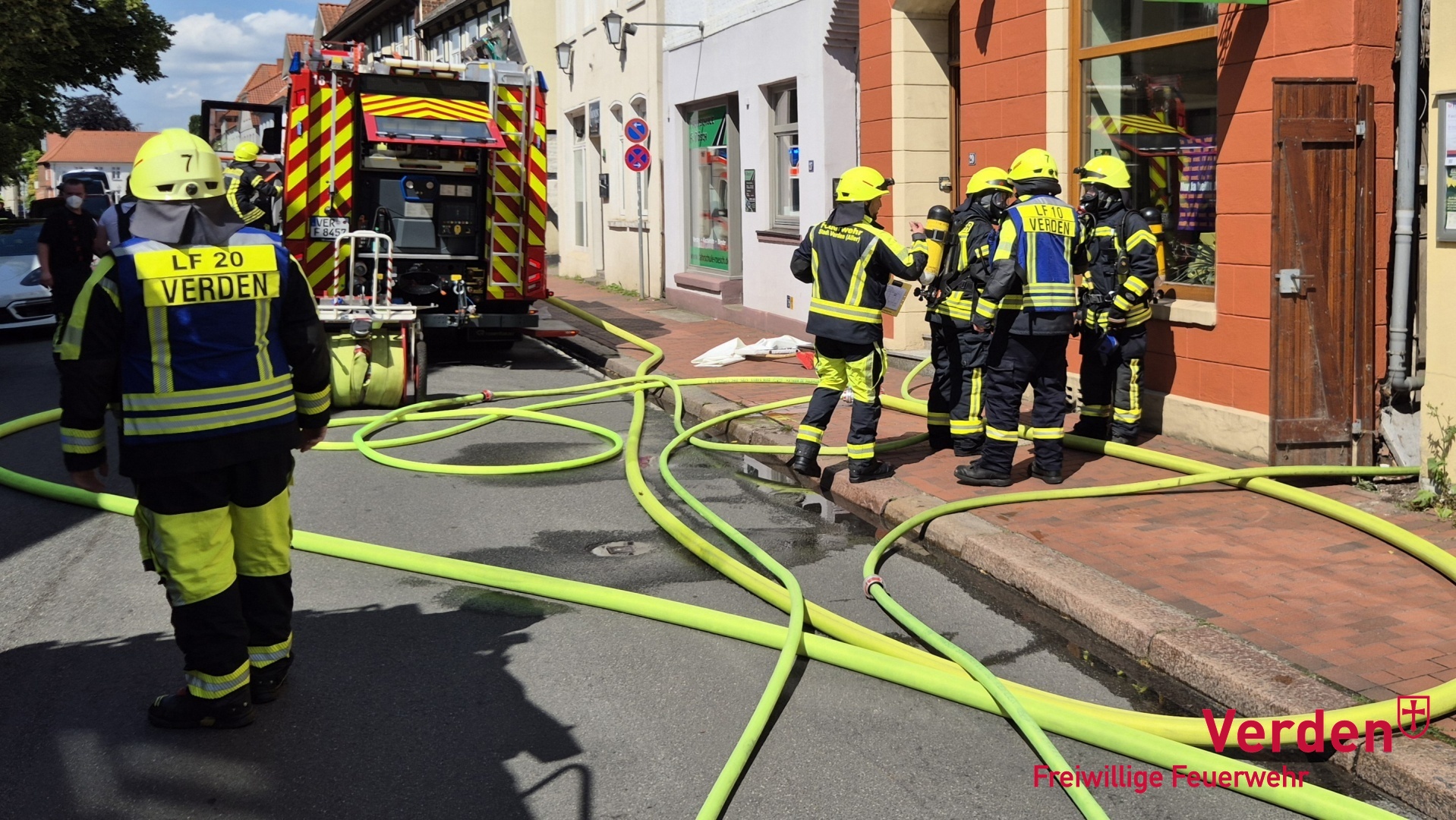 Blick auf die Einsatzstelle in der Grünen Straße.